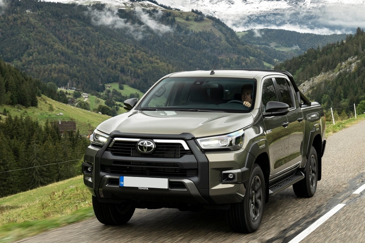 TOYOTA HILUX DIESEL