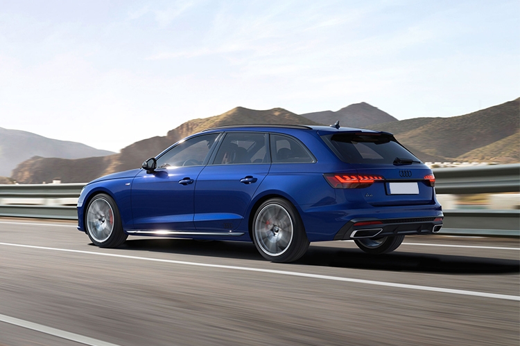 audi a4 avant in mountains