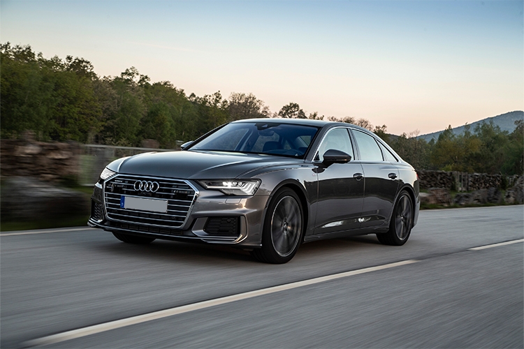 AUDI A6 SALOON Black Edition