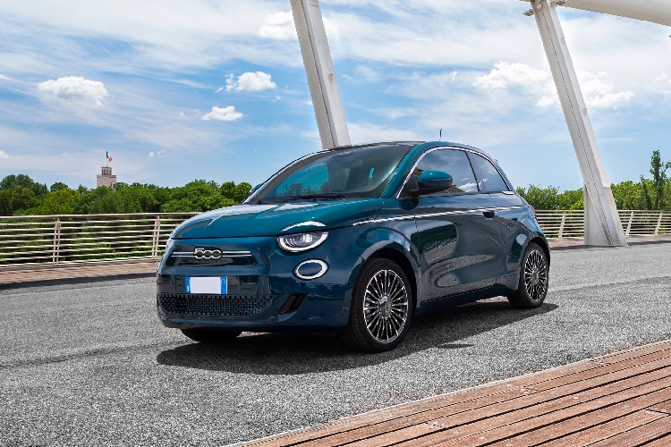 FIAT 500 ELECTRIC HATCHBACK La Prima