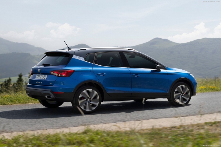 SEAT ARONA HATCHBACK FR