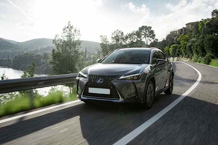 LEXUS UX HATCHBACK Standard